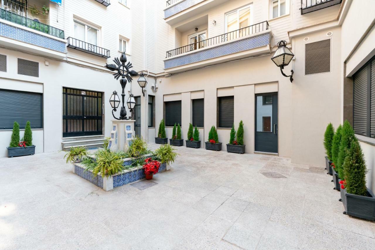 Unique Homes Las Setas, Plaza De San Pedro 6 Pax セビリア エクステリア 写真