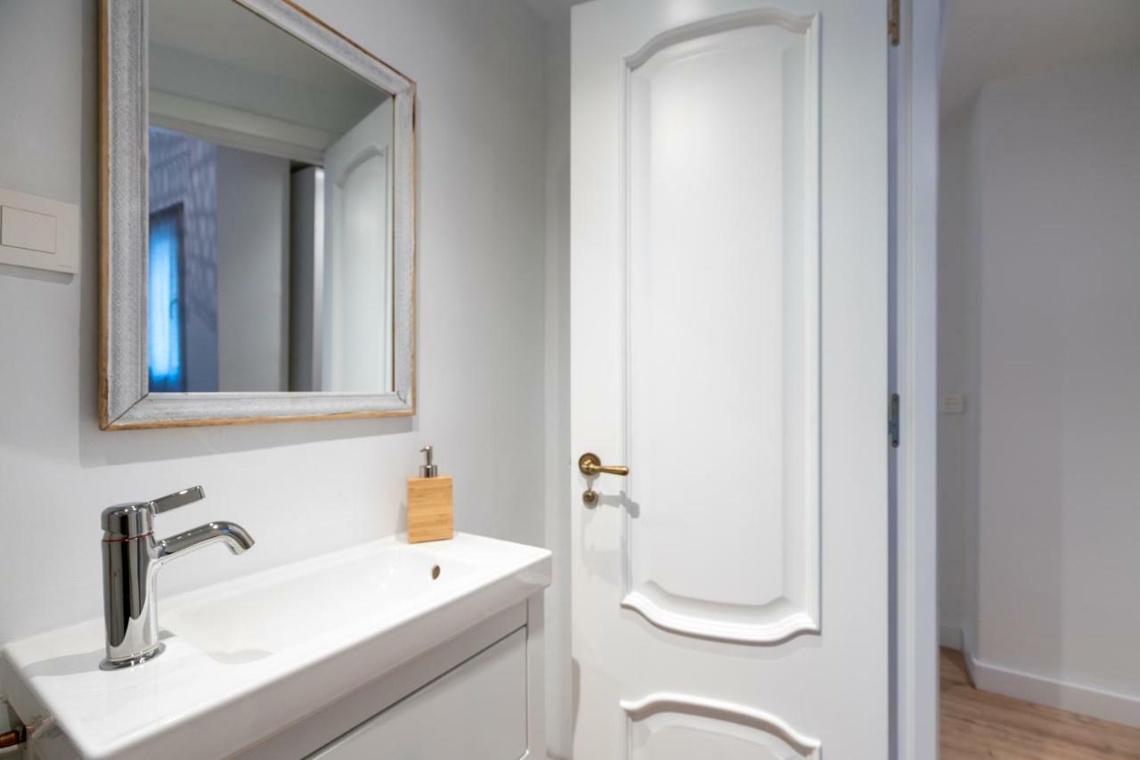 Unique Homes Las Setas, Plaza De San Pedro 6 Pax セビリア エクステリア 写真